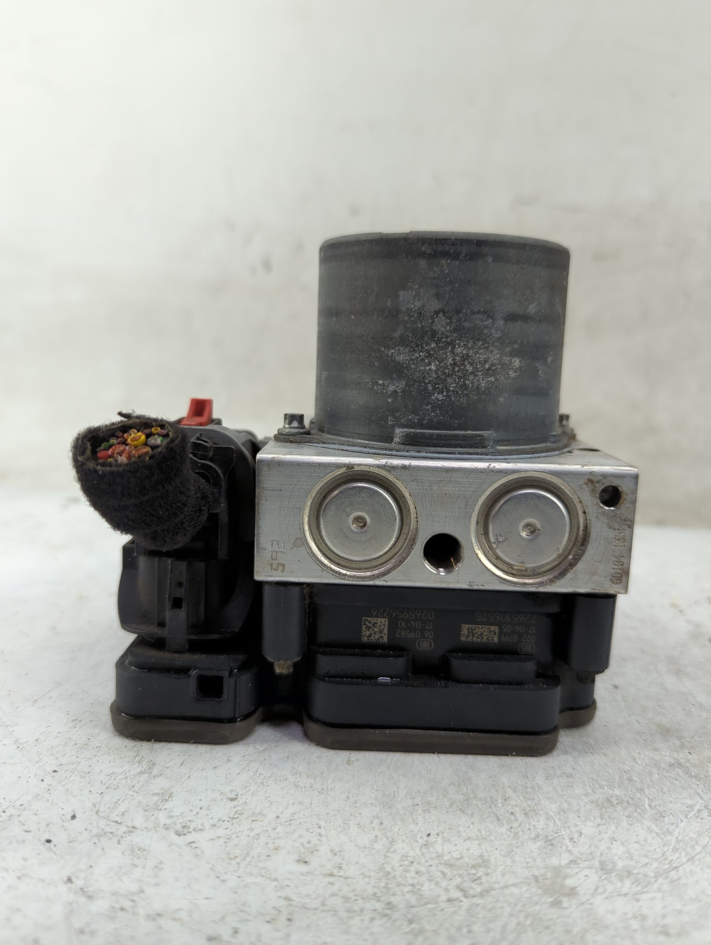 2015-2018 Audi A7 ABS Pump Control Module Replacement P/N:4G0907379S 0265956226 Fits Fits 2015 2016 2017 2018 OEM Used Auto 