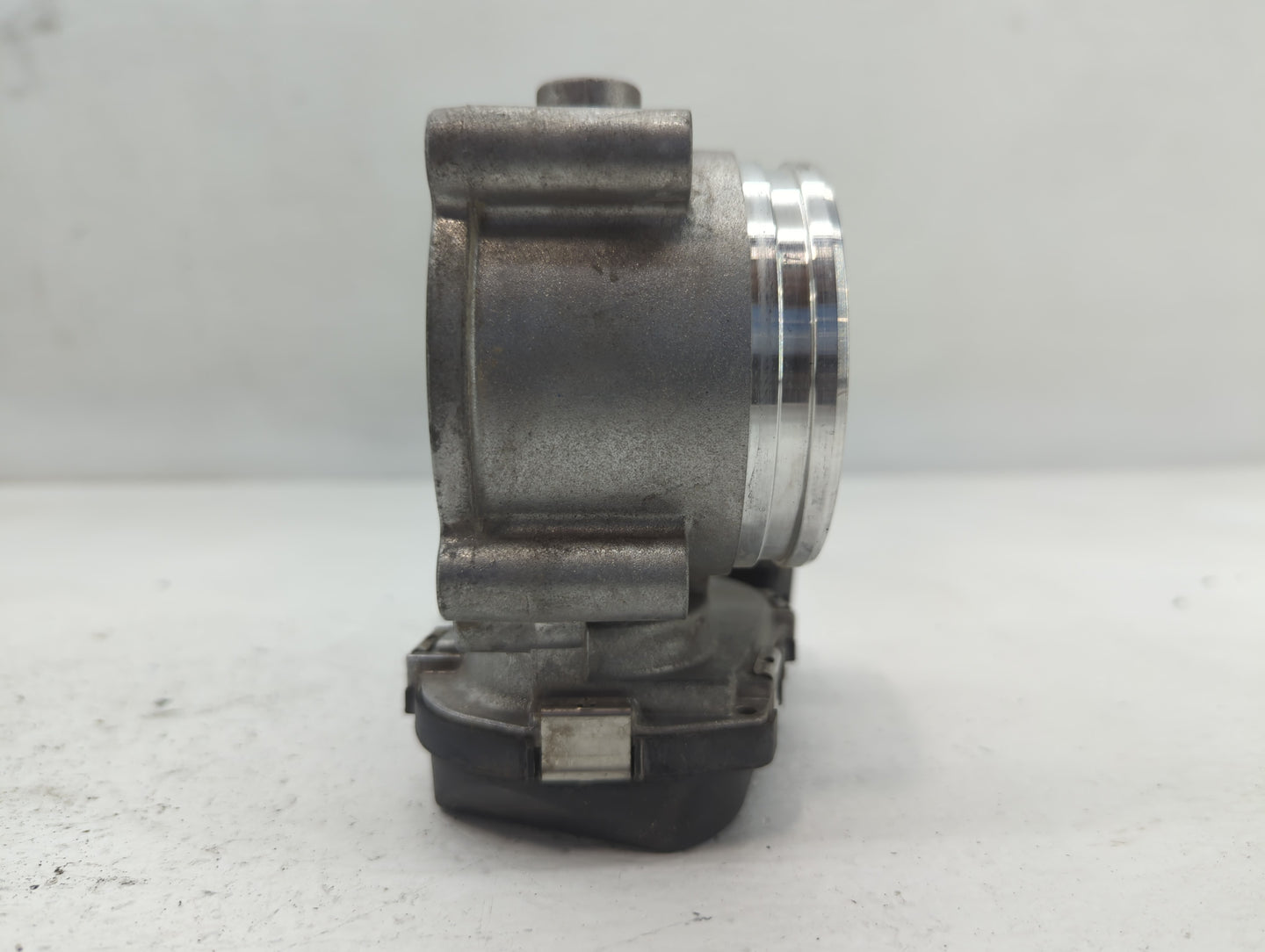 2012-2018 Audi A7 Throttle Body P/N:06E 133 062 H Fits Fits 2008 2009 2010 2011 2012 2013 2014 2015 2016 2017 2018 2019 OEM 