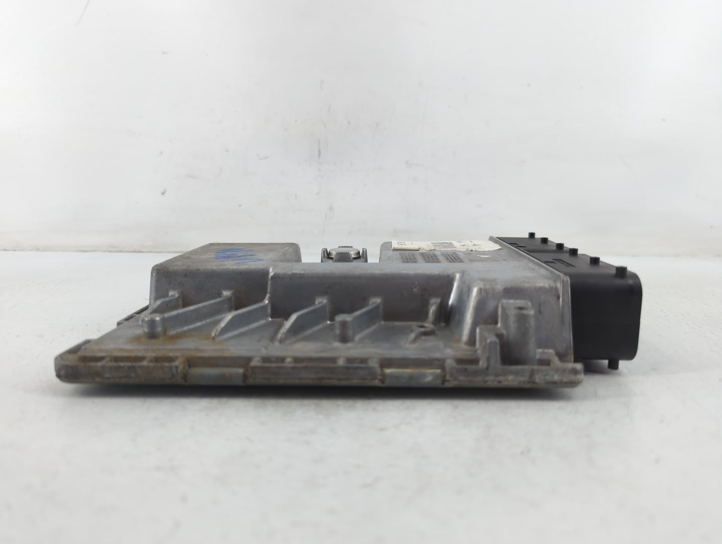 2017-2018 Audi A7 PCM Engine Control Computer ECU ECM PCU OEM P/N:4G2 907 551 C 4G2 907 5512 C Fits Fits 2017 2018 OEM Used 