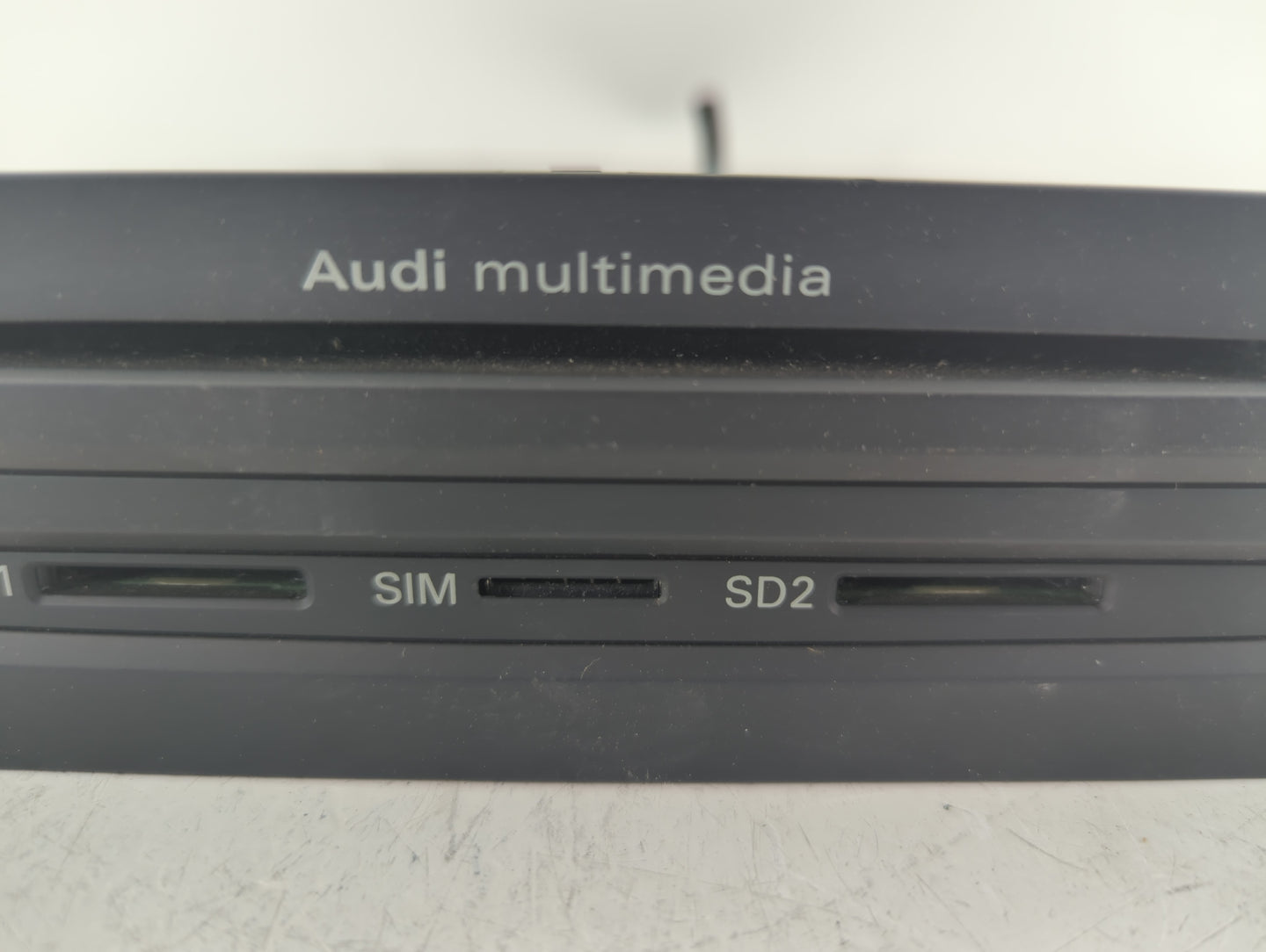 Audi A8 Am Fm Cd Player Radio Receiver - Oemusedautoparts1.com