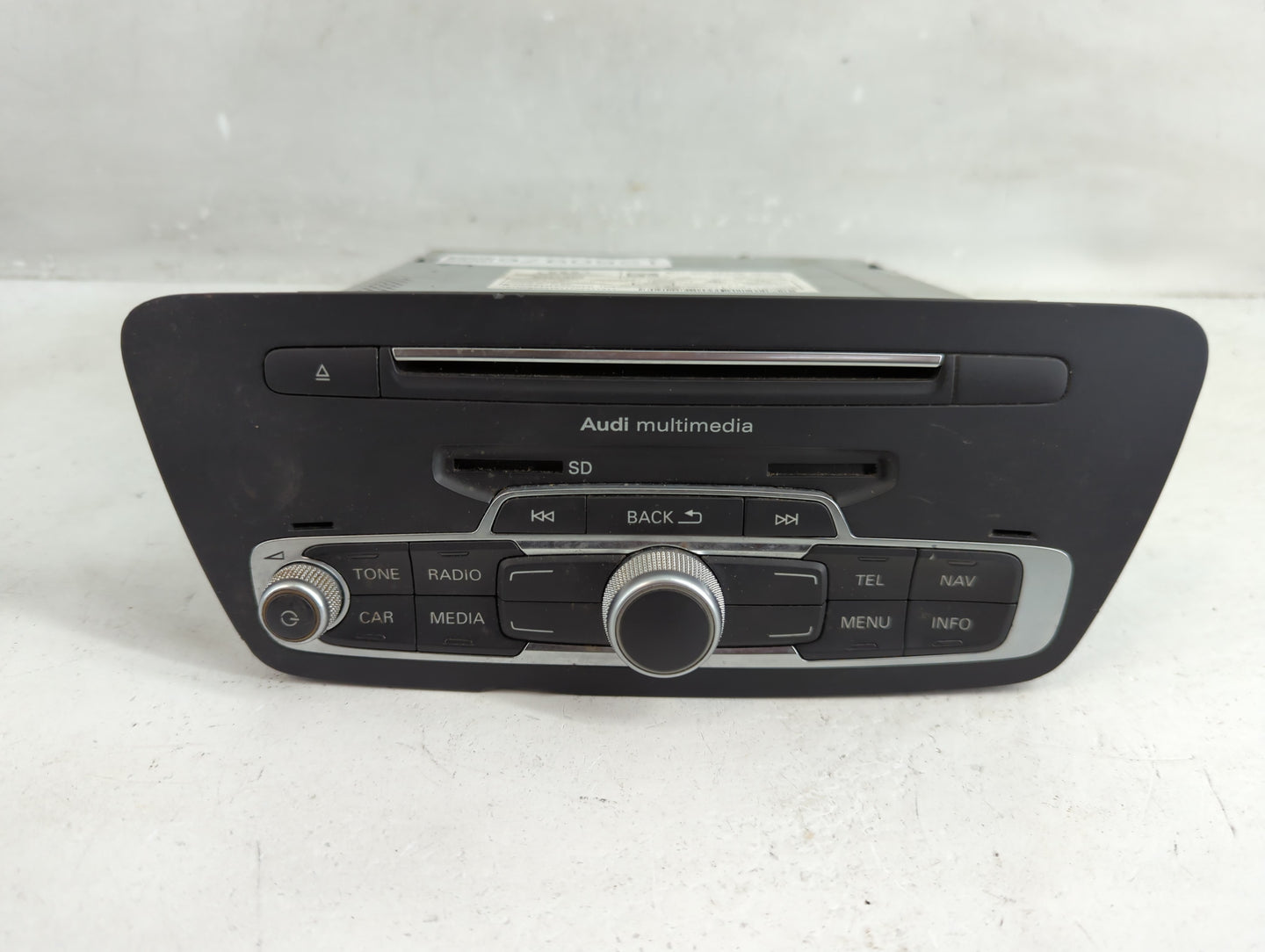 2017-2018 Audi Q3 Radio AM FM Cd Player Receiver Replacement P/N:28563491 8U1 035 187 D Fits Fits 2017 2018 OEM Used Auto Pa