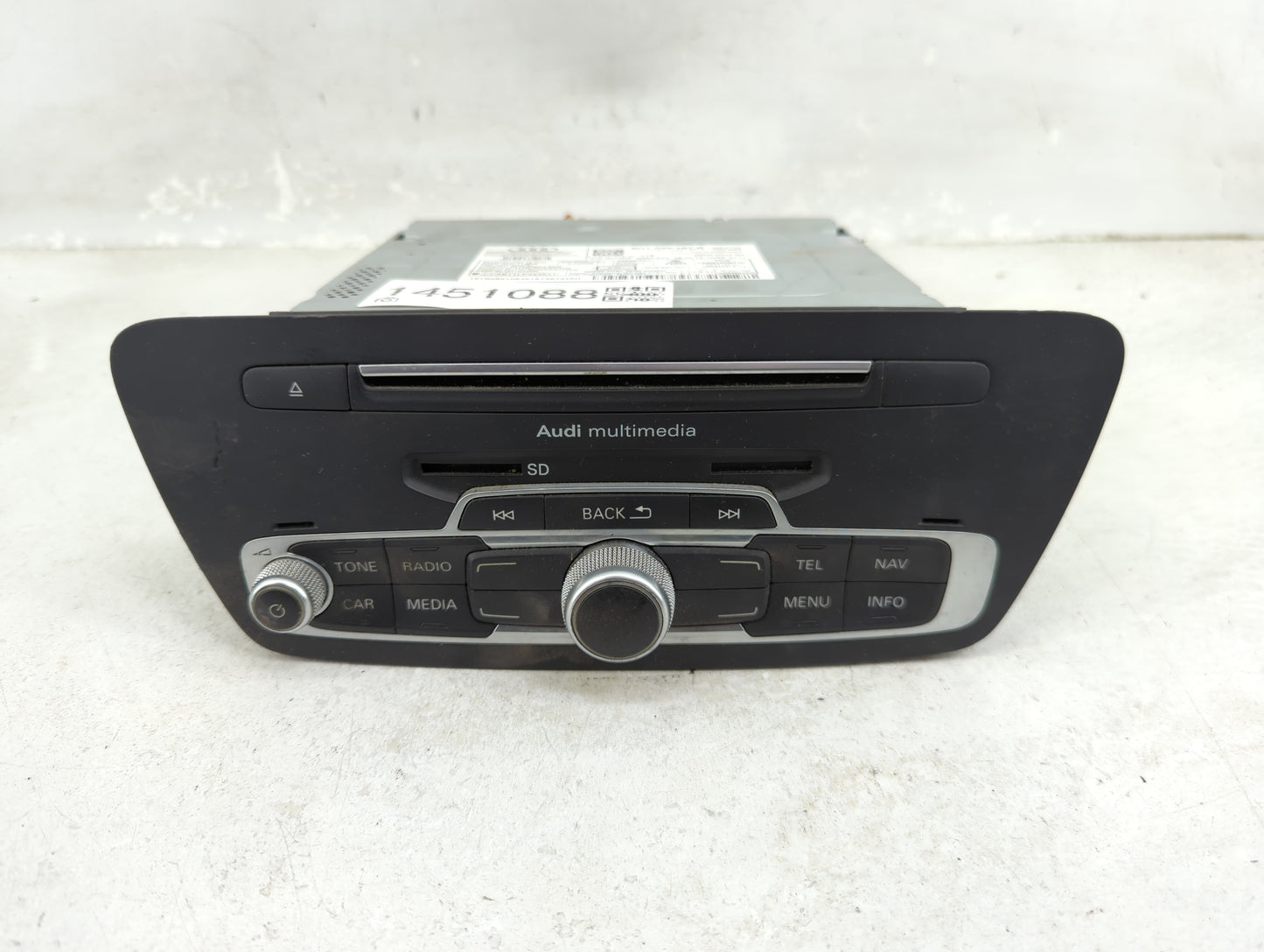 2017-2018 Audi Q3 Radio AM FM Cd Player Receiver Replacement P/N:8U1035187B 8U1035187A, 28510635 Fits Fits 2017 2018 OEM Use
