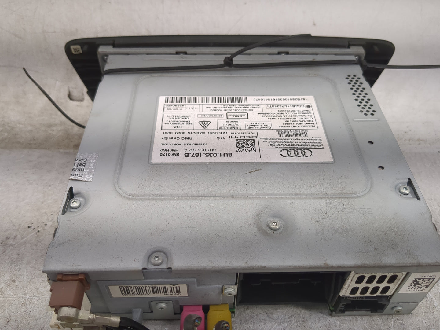 2015-2018 Audi Q3 Radio Control Panel - Oemusedautoparts1.com