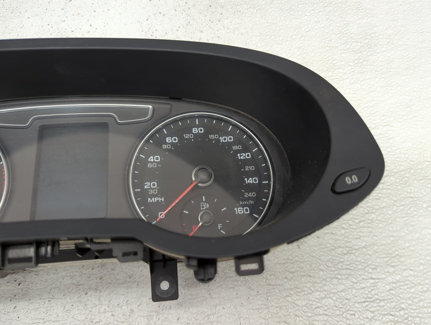 2015-2017 Audi Q3 Instrument Cluster Speedometer Gauges P/N:8U0920960C 8U0_190_A_H04 Miles:119K Fits Fits 2015 2016 2017 OEM
