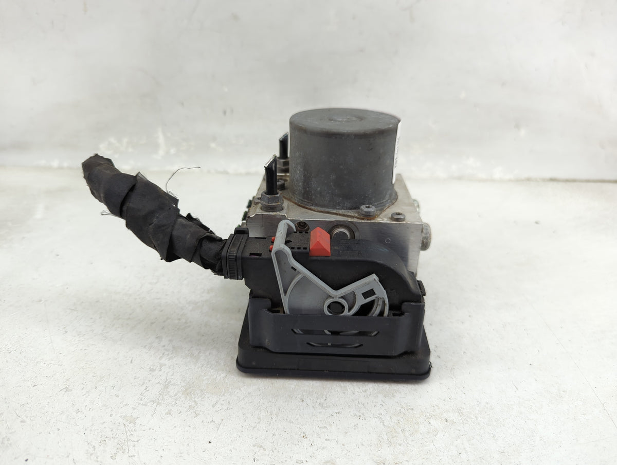 2015-2018 Audi Q3 Anti-Lock Brake ABS Pump Module Actuator OEM P/N:5N0 614 109 CF Fits Fits 2015 2016 2017 2018 OEM Used Aut