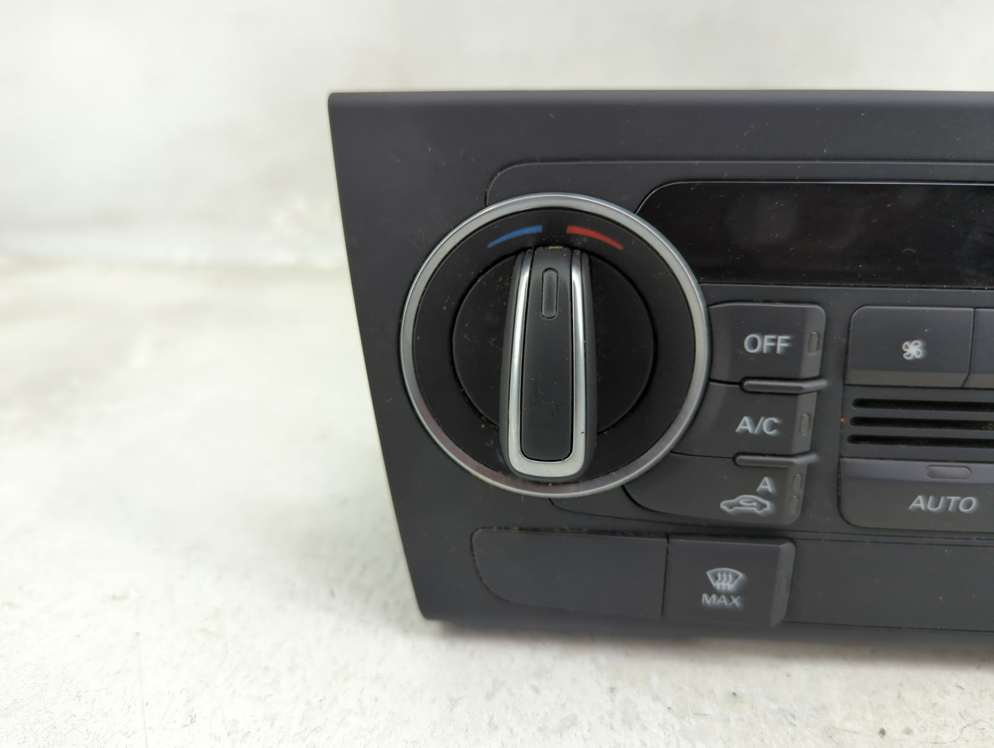 2017 Audi Q3 Climate Control Module Temperature AC/Heater Replacement P/N:8U0820043H Fits OEM Used Auto Parts - Oemusedautop