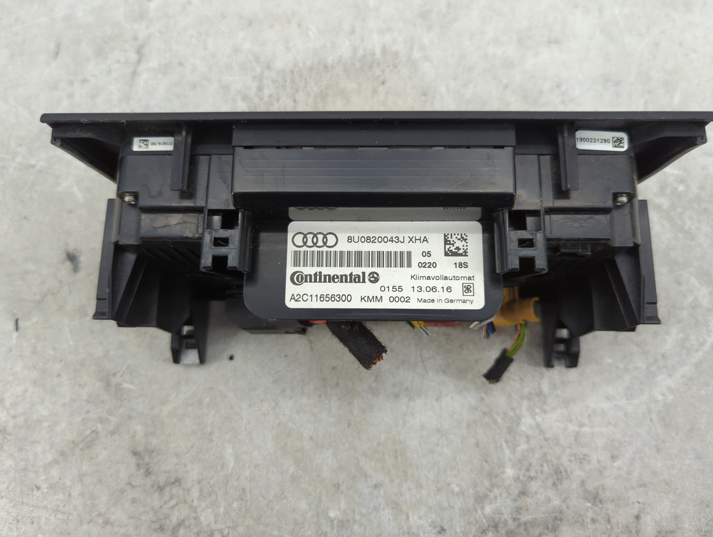 2017-2018 Audi Q3 Climate Control Module Temperature AC/Heater Replacement P/N:8U0820043J A2C11656300 Fits Fits 2017 2018 OE