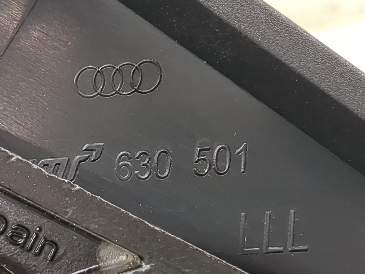 2015-2018 Audi Q3 Driver Side View Mirror - Left Door Mirror OEM Used - Oemusedautoparts1.com