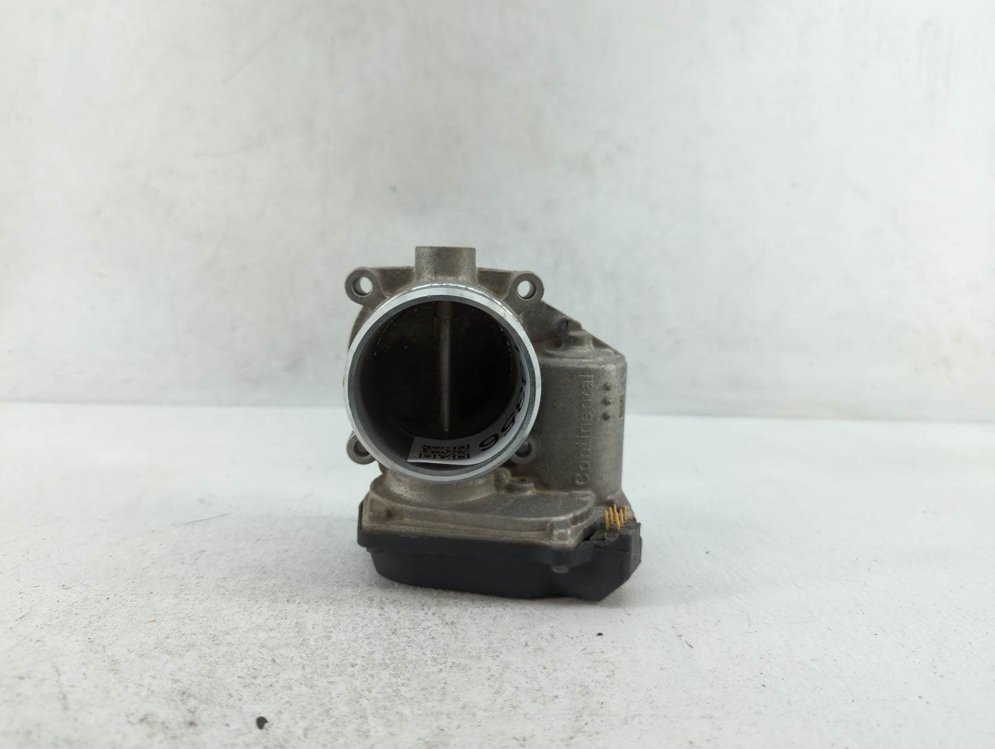 2015-2018 Audi Q3 Throttle Body P/N:06F 133 062 G 06F 133 062 Q Fits OEM Used Auto Parts - Oemusedautoparts1.com