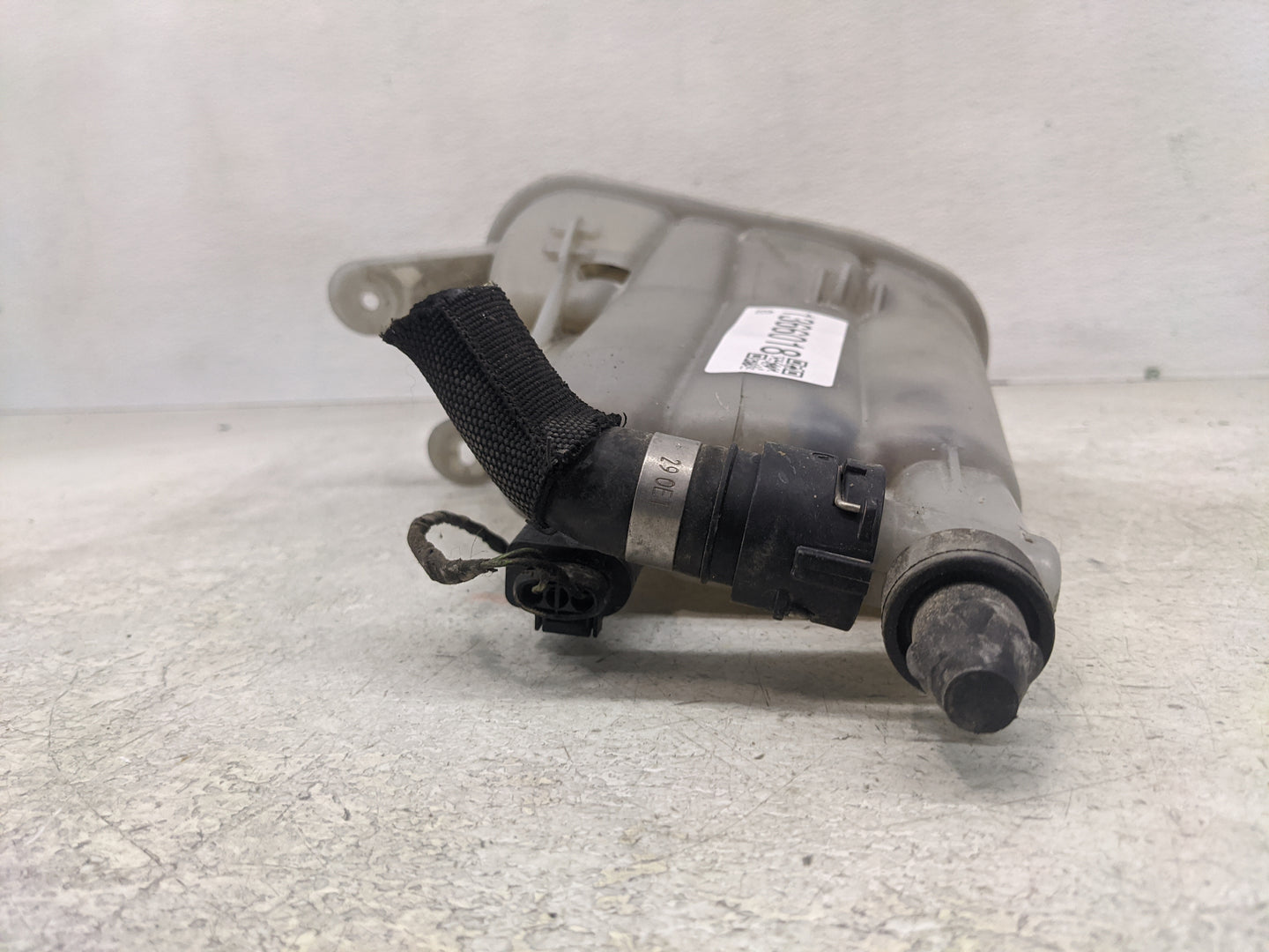 2013-2017 Audi Q5 Radiator Coolant Overflow Expansion Tank Bottle 1366018 - Oemusedautoparts1.com
