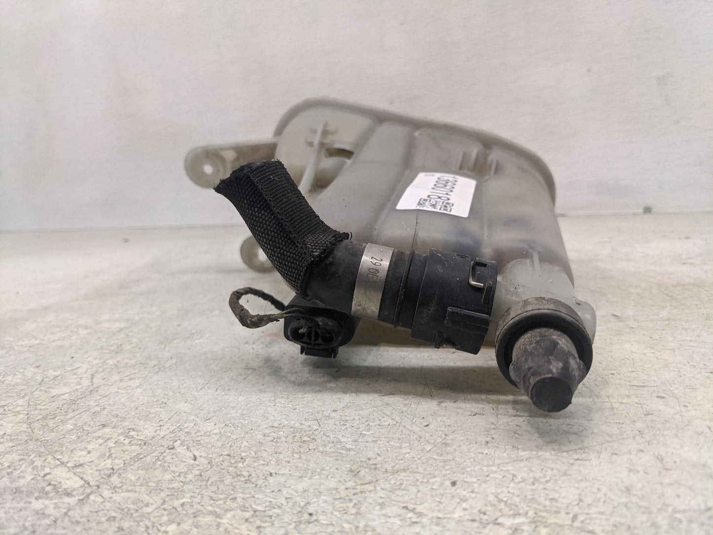 2013-2017 Audi Q5 Radiator Coolant Overflow Expansion Tank Bottle 1366018 - Oemusedautoparts1.com