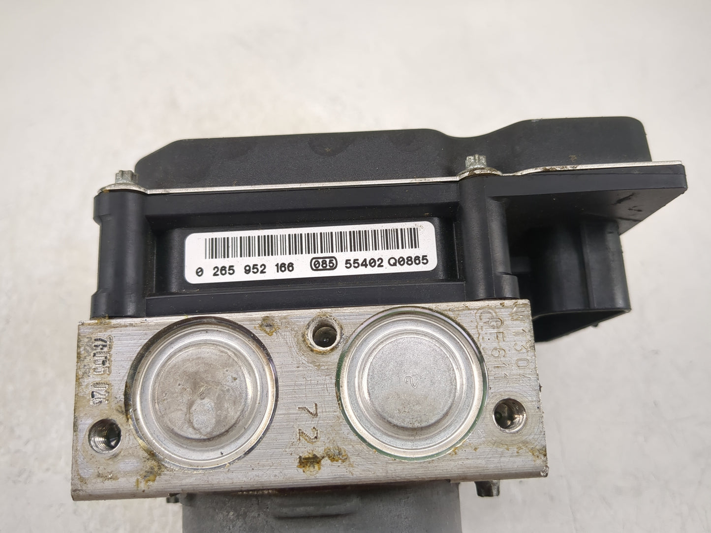 2017 Audi Q5 ABS Pump Control Module Replacement P/N:0 265 952 166 Fits Fits 2015 2016 OEM Used Auto Parts - Oemusedautopart
