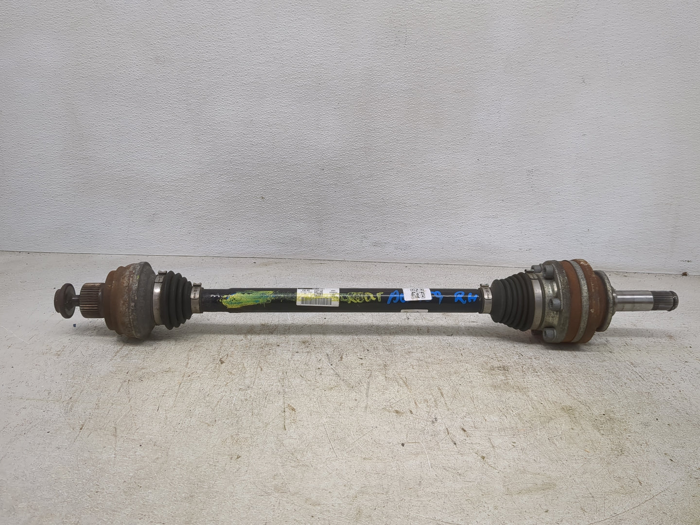 2013-2017 Audi Q5 Axle Shaft Rear Passenger Cv C/v - Oemusedautoparts1.com