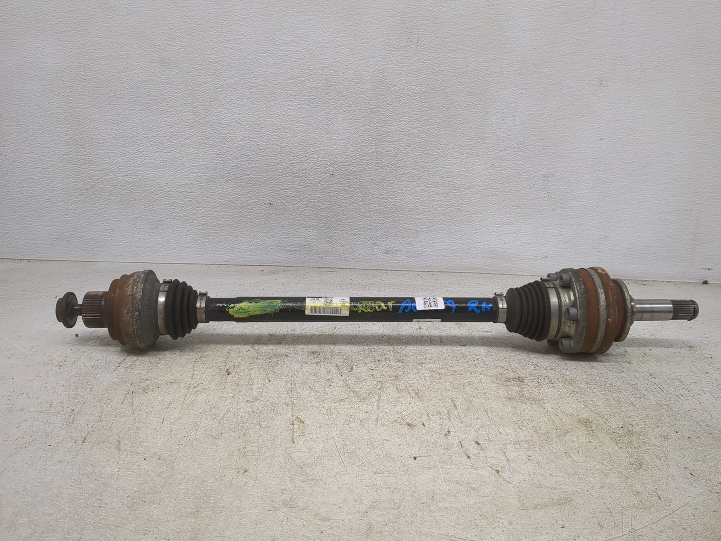 2013-2017 Audi Q5 Axle Shaft Rear Passenger Cv C/v - Oemusedautoparts1.com