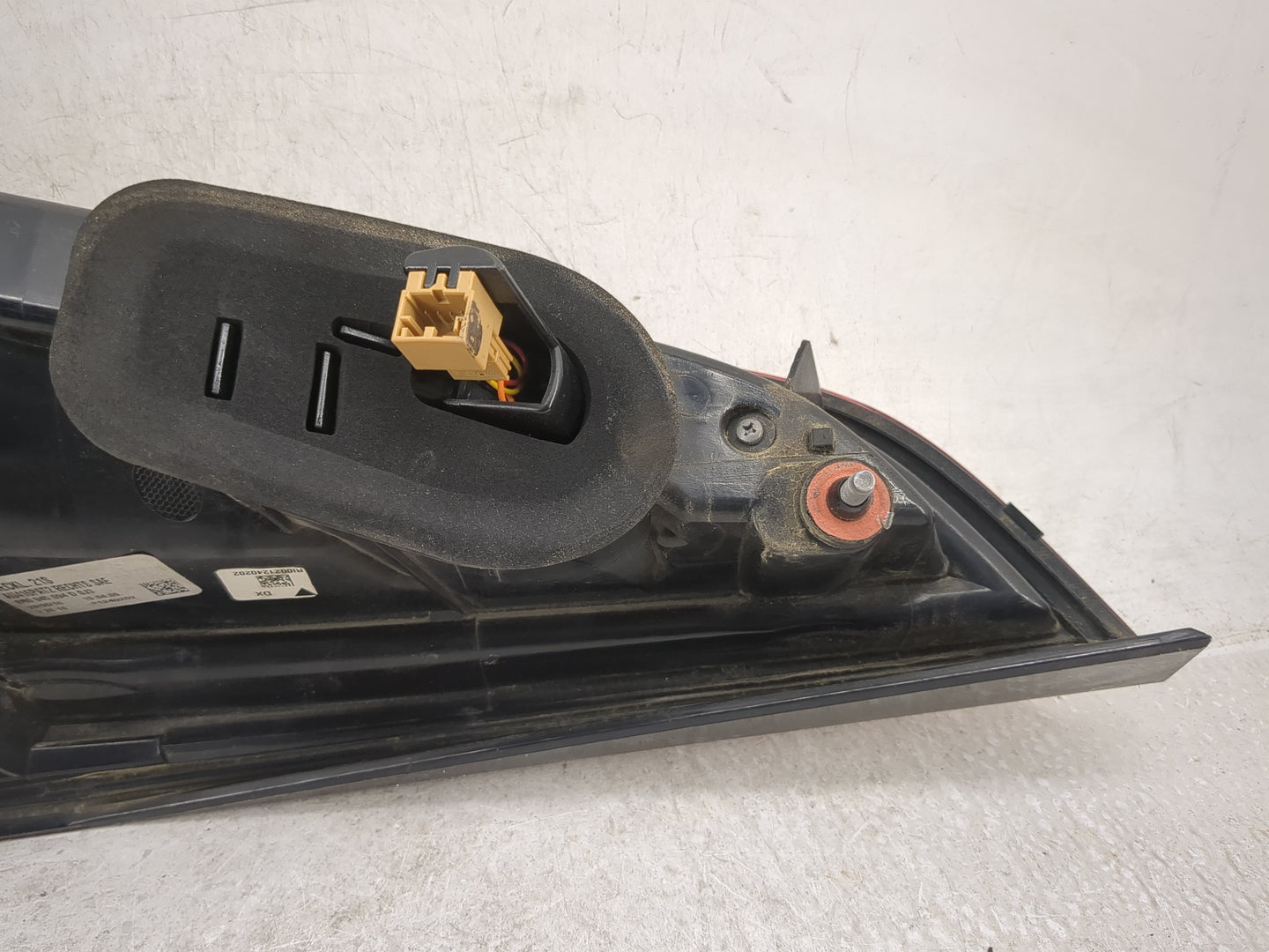 2013-2017 Audi Q5 Tail Light Assembly Passenger Right OEM P/N:21240202 8R0 945 094 D Fits Fits 2013 2014 2015 2016 2017 OEM 
