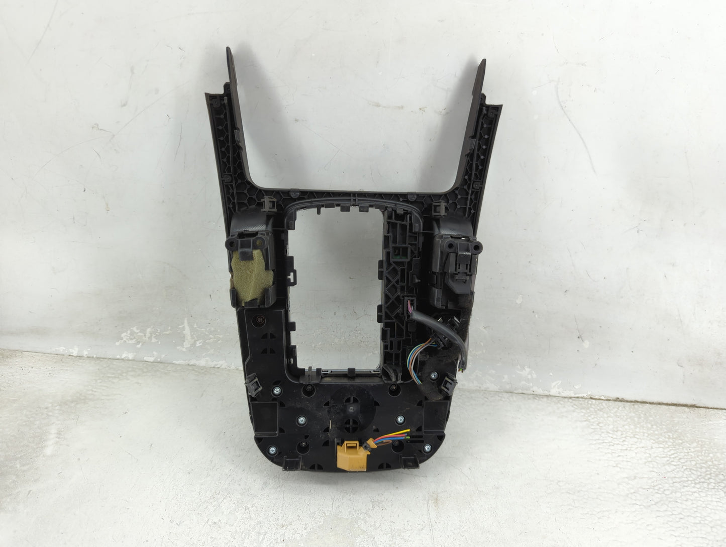 2013-2017 Audi Q5 Radio Control Panel - Oemusedautoparts1.com