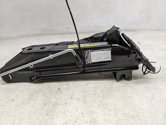 compare product 2017 Audi Q5 Spare Scissor Car Jack 1459066