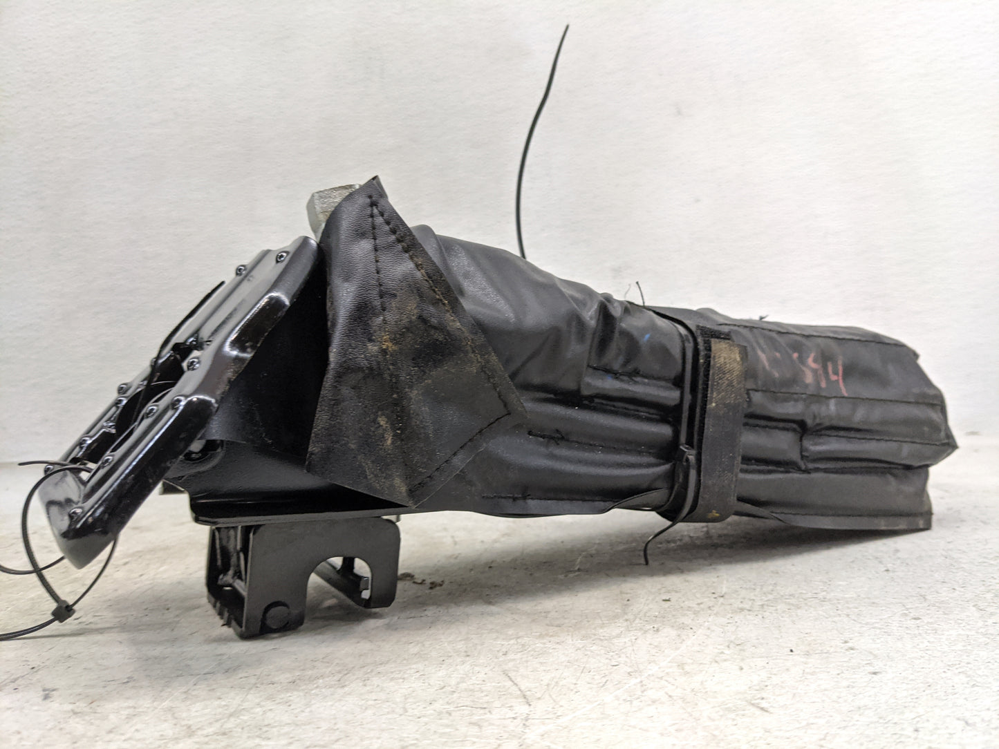 2017 Audi Q5 Spare Scissor Car Jack 1459066 - Oemusedautoparts1.com