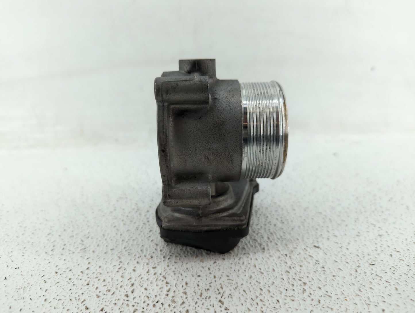 2010-2017 Audi Q5 Throttle Body P/N:06F 133 062 T 06F 133 062 Q Fits OEM Used Auto Parts - Oemusedautoparts1.com