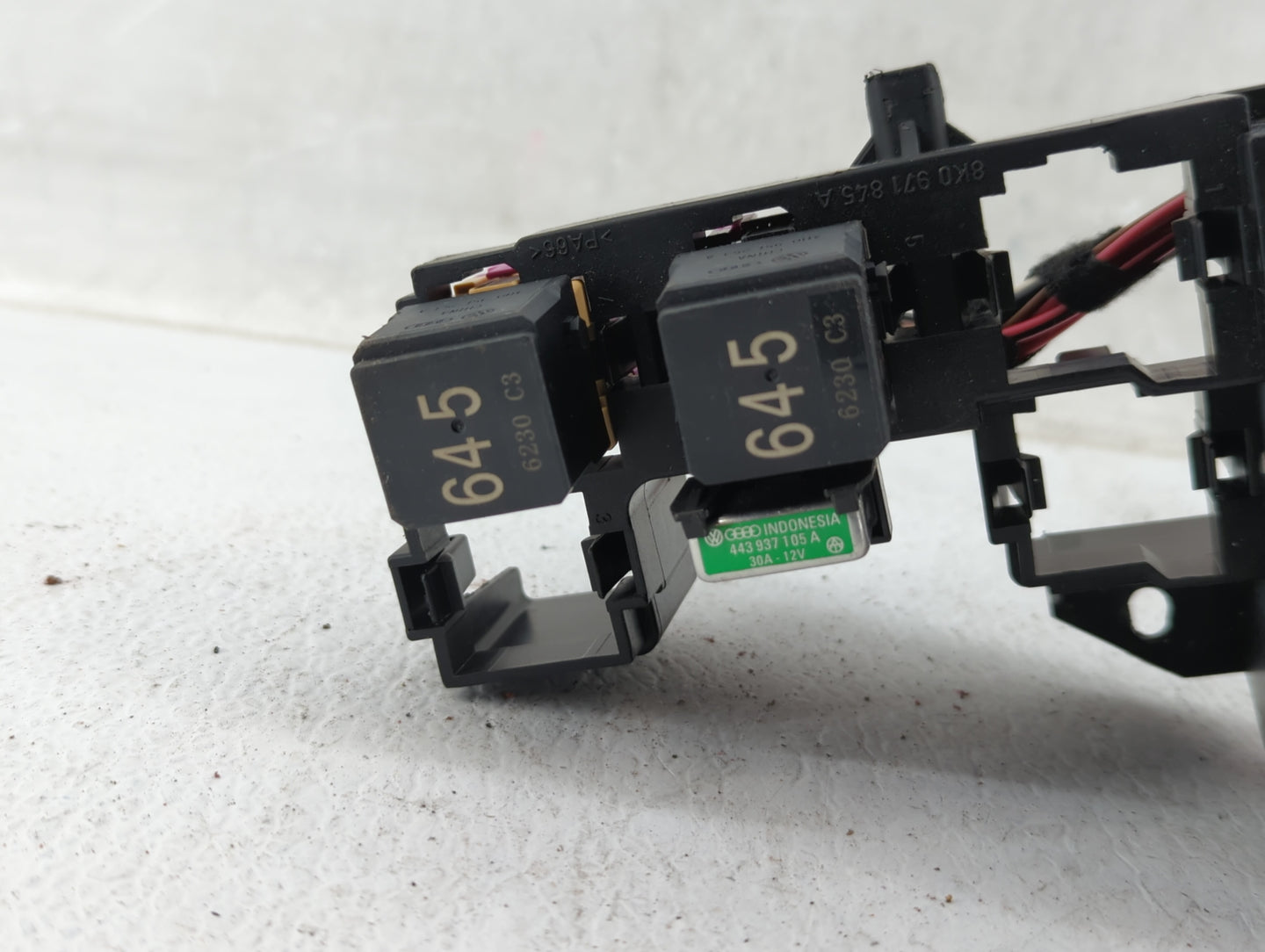 2009-2017 Audi Q5 Fusebox Fuse Box Panel Relay Module P/N:4442449 Fits Fits 2008 2009 2010 2011 2012 2013 2014 2015 2016 201