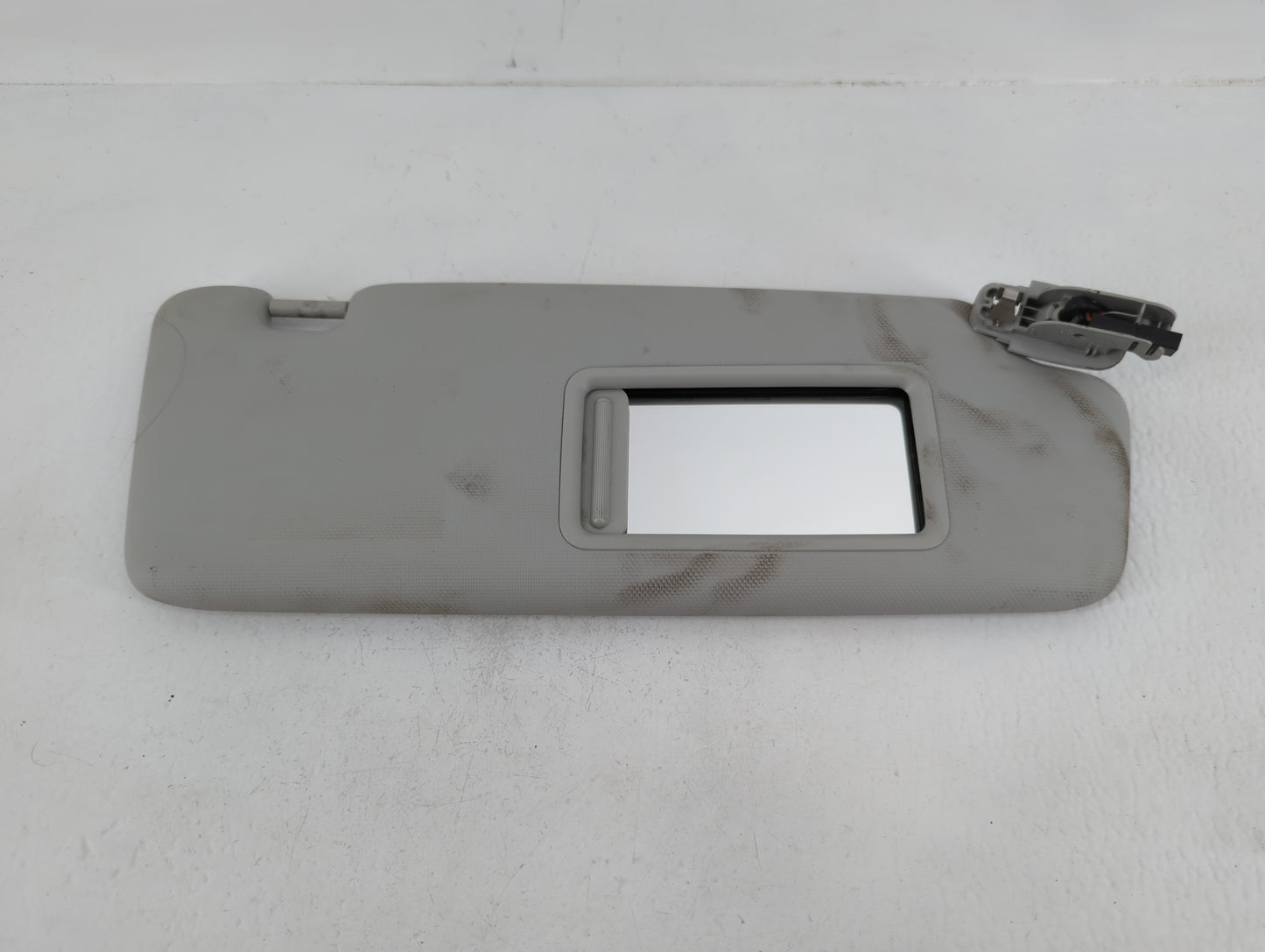 2015-2017 Audi Q5 Sun Visor Shade Replacement Passenger Right Mirror Fits Fits 2015 2016 2017 OEM Used Auto Parts - Oemuseda