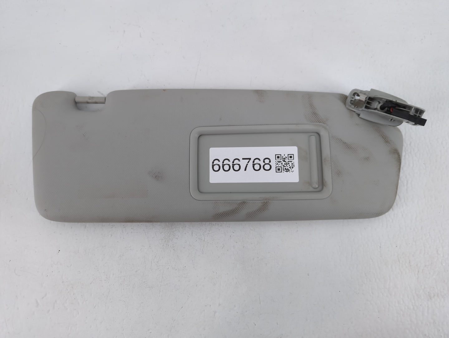 2015-2017 Audi Q5 Sun Visor Shade Replacement Passenger Right Mirror Fits Fits 2015 2016 2017 OEM Used Auto Parts - Oemuseda