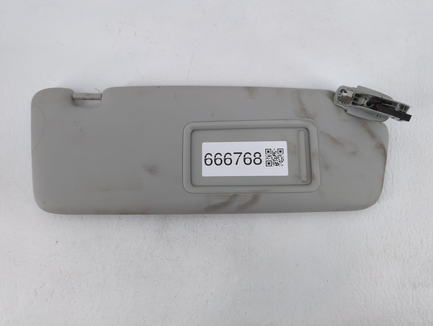 2015-2017 Audi Q5 Sun Visor Shade Replacement Passenger Right Mirror Fits Fits 2015 2016 2017 OEM Used Auto Parts - Oemuseda