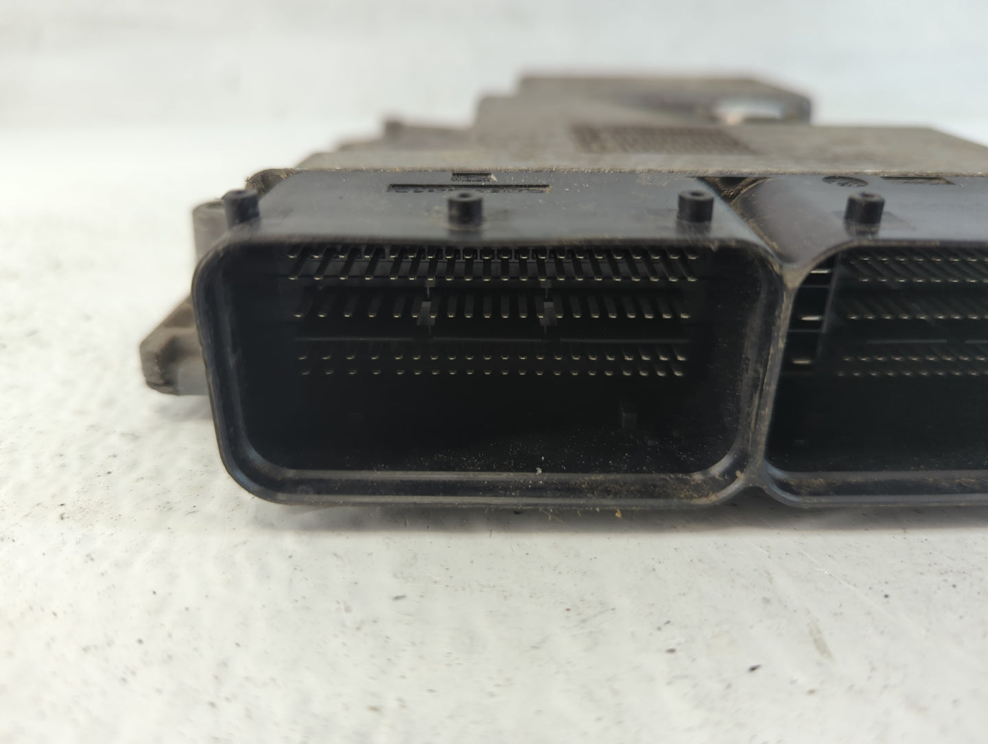 2017-2019 Audi Q7 PCM Engine Control Computer ECU ECM PCU OEM P/N:06E 907 425 Fits Fits 2017 2018 2019 OEM Used Auto Parts -