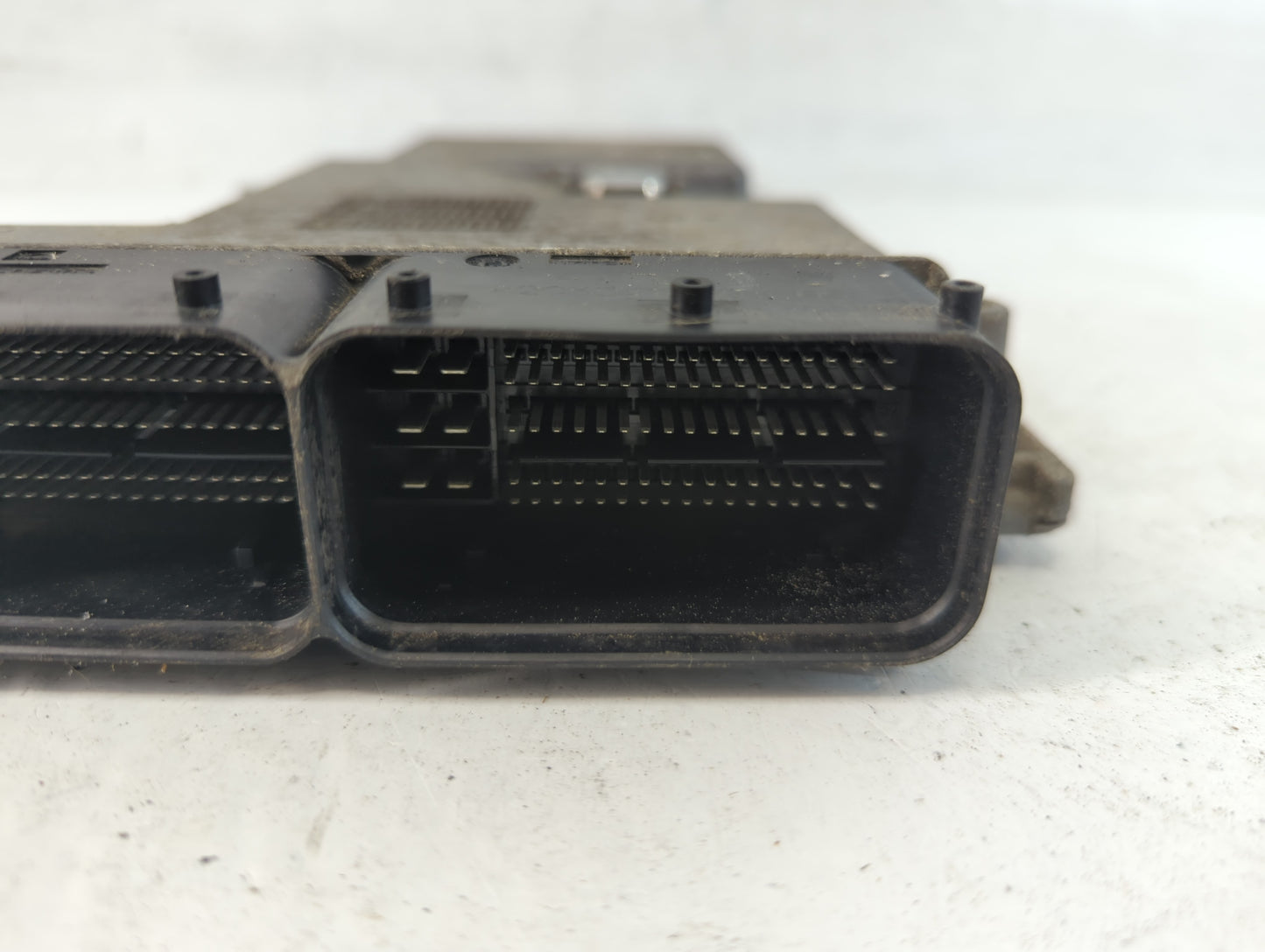 2017-2019 Audi Q7 PCM Engine Control Computer ECU ECM PCU OEM P/N:06E 907 425 Fits Fits 2017 2018 2019 OEM Used Auto Parts -