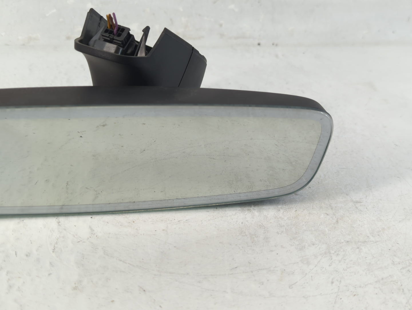 2017-2019 Audi Q7 Interior Rear View Mirror Replacement OEM P/N:E1104806 Fits Fits 2017 2018 2019 OEM Used Auto Parts - Oemu