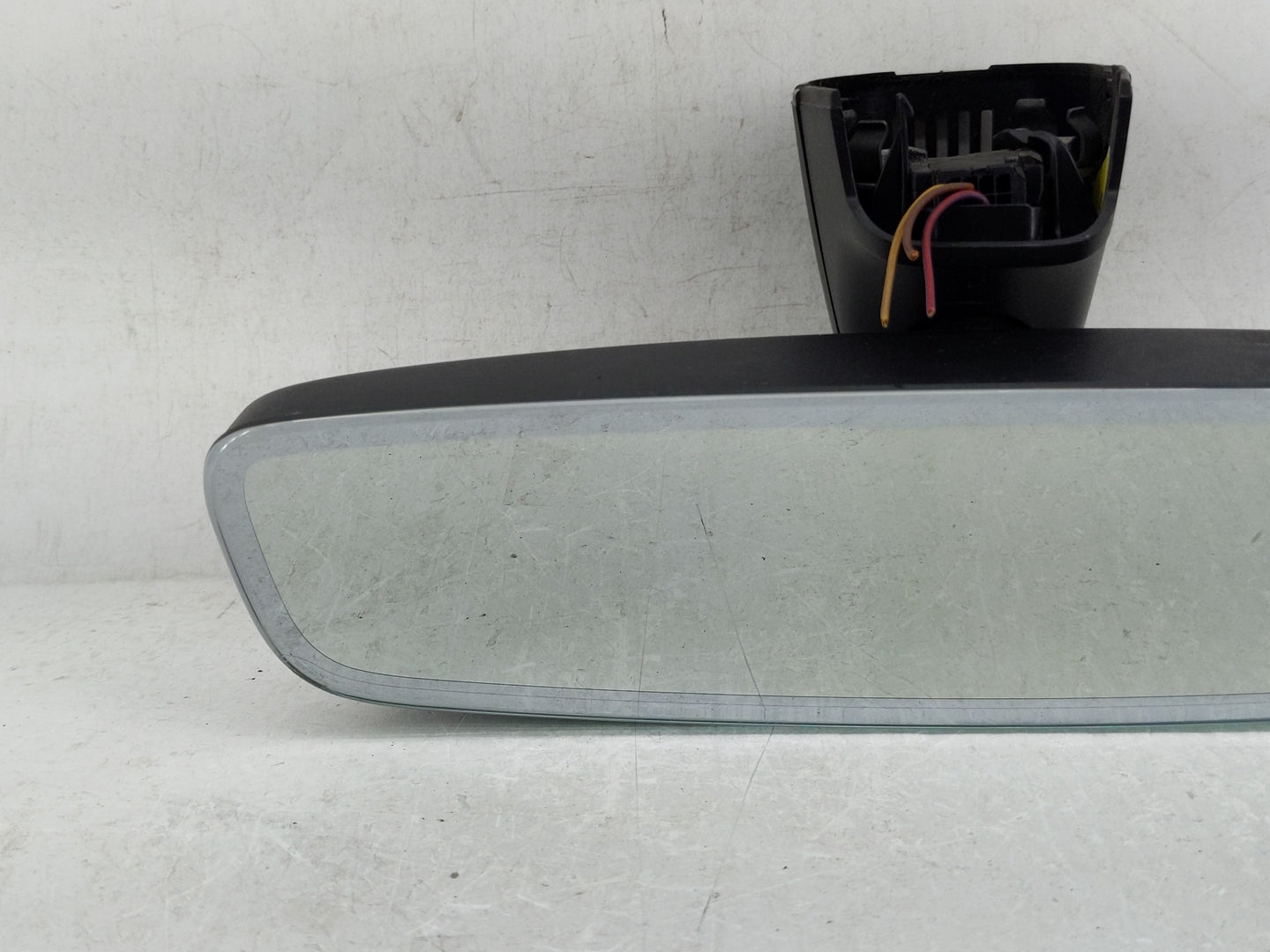 2017-2019 Audi Q7 Interior Rear View Mirror Replacement OEM P/N:E1104806 Fits Fits 2017 2018 2019 OEM Used Auto Parts - Oemu