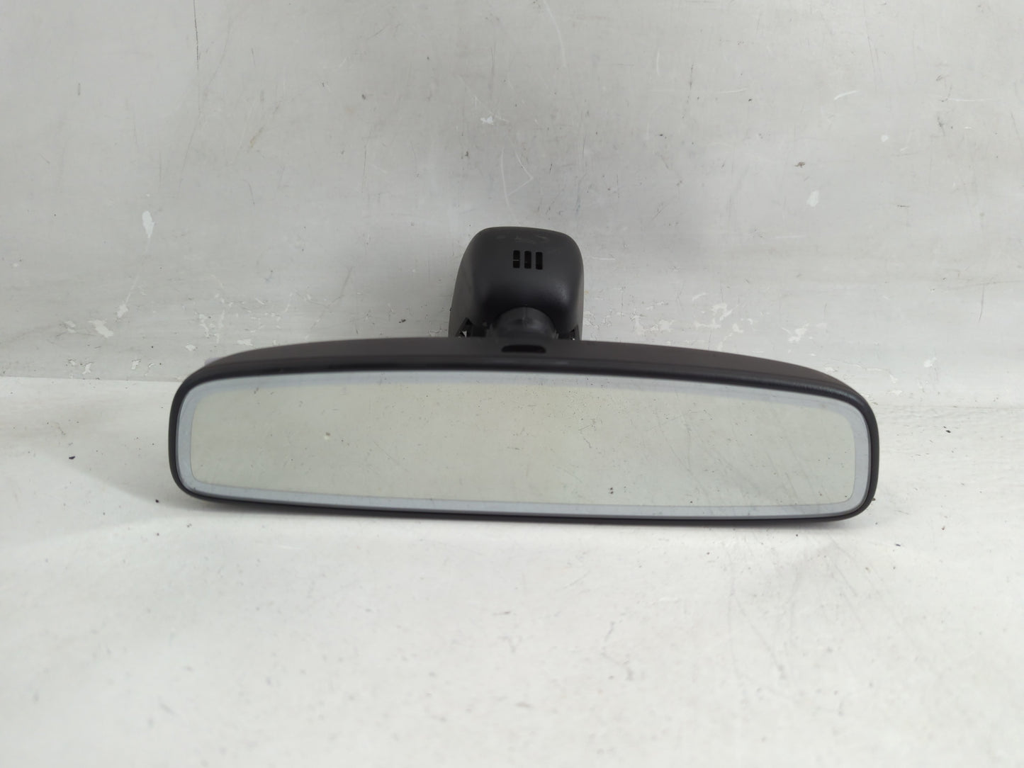 2017-2019 Audi Q7 Interior Rear View Mirror Replacement OEM P/N:E11038291 Fits Fits 2017 2018 2019 OEM Used Auto Parts - Oem