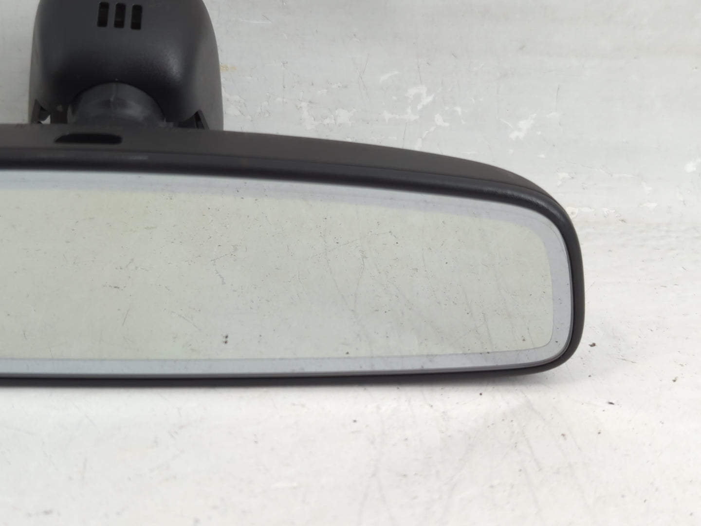 2017-2019 Audi Q7 Interior Rear View Mirror Replacement OEM P/N:E11038291 Fits Fits 2017 2018 2019 OEM Used Auto Parts - Oem