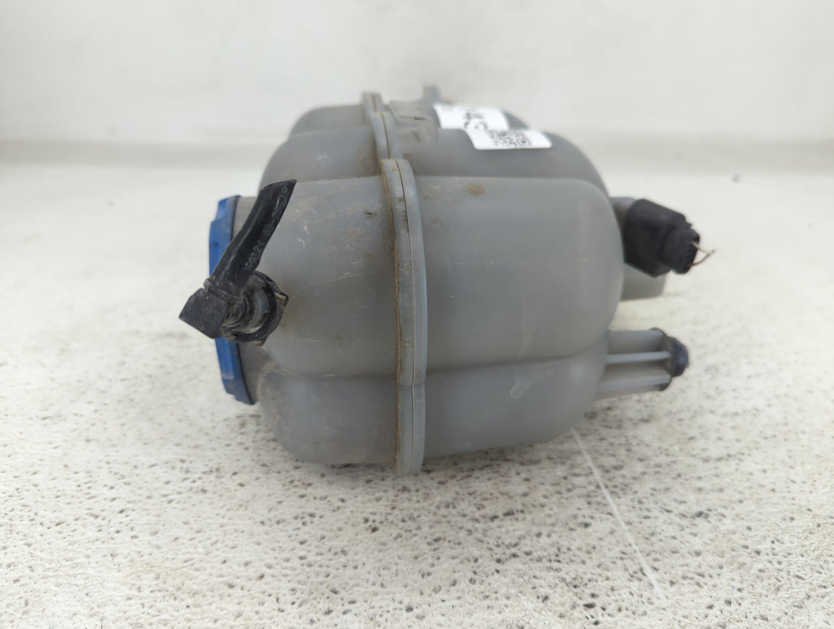 2017 Audi Q7 Radiator Coolant Overflow Expansion Tank Bottle - Oemusedautoparts1.com