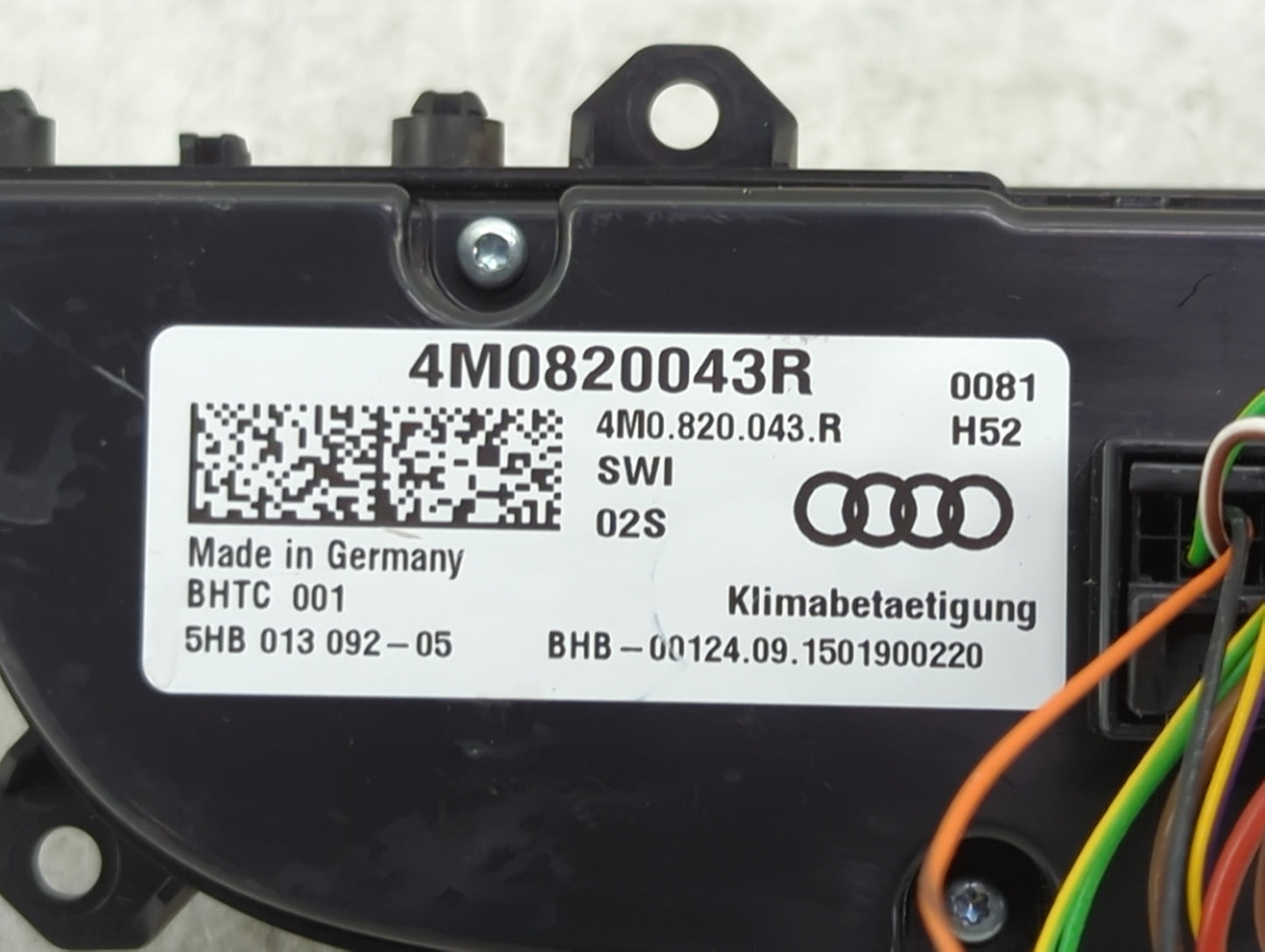 2017 Audi Q7 Climate Control Module Temperature AC/Heater Replacement P/N:4M0820043R 5HB013092-05 Fits OEM Used Auto Parts -