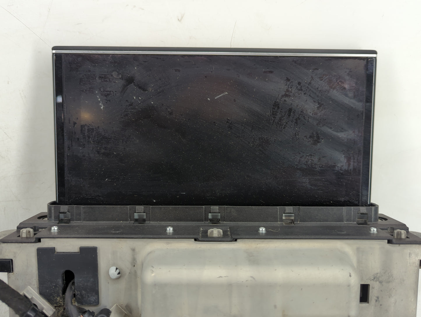 2017 Audi Q7 Information Display Screen - Oemusedautoparts1.com