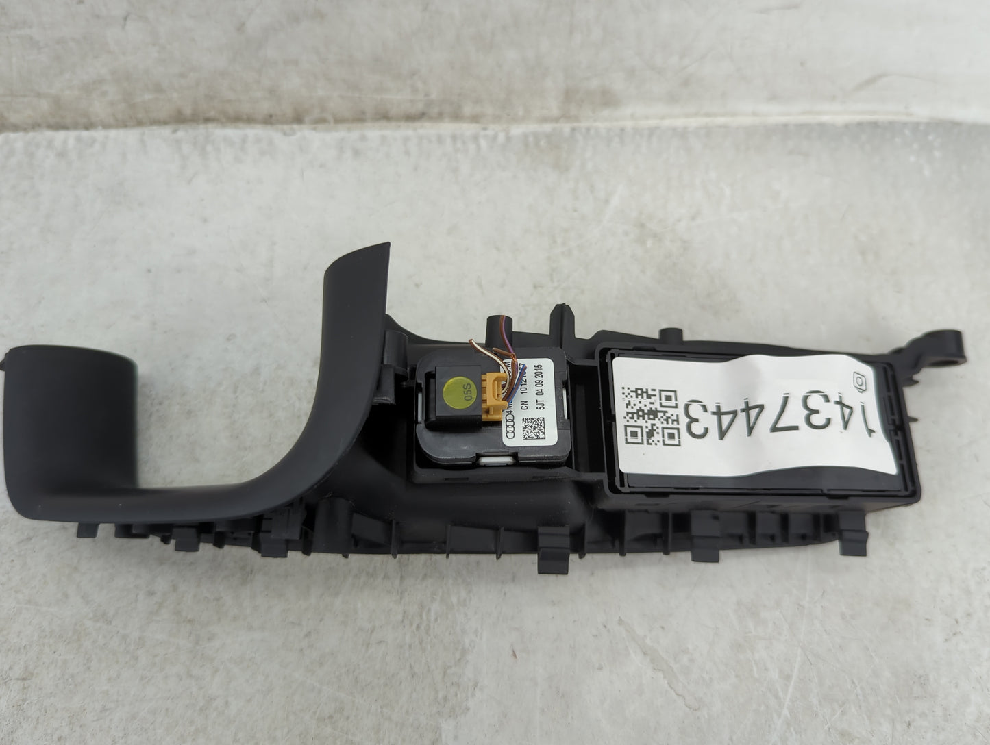 2017 Audi Q7 Master Power Window Switch Replacement Driver Side Left P/N:4M0959565 Fits OEM Used Auto Parts - Oemusedautopar