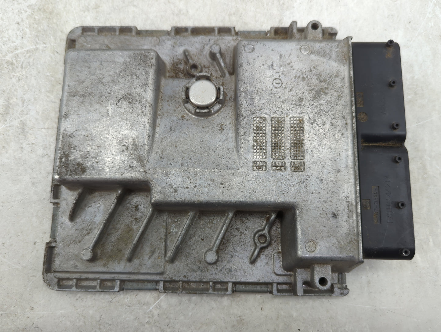 2017-2019 Audi Q7 PCM Engine Control Computer ECU ECM PCU OEM P/N:06E907425 5WP50201 Fits Fits 2017 2018 2019 OEM Used Auto 
