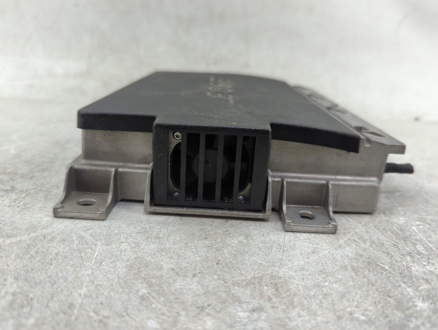 2017-2019 Audi Q7 Radio Speaker Amplifier - Oemusedautoparts1.com