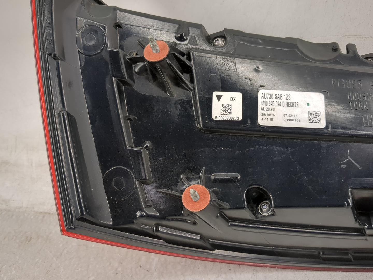 2017-2019 Audi Q7 Tail Light Assembly Passenger Right OEM P/N:4M0 945 094 Fits Fits 2017 2018 2019 OEM Used Auto Parts - Oem