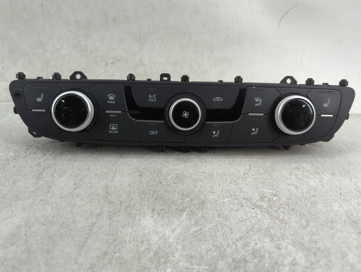 2017-2019 Audi Q7 Climate Control Module Temperature AC/Heater Replacement P/N:4M0820043R Fits Fits 2017 2018 2019 OEM Used 