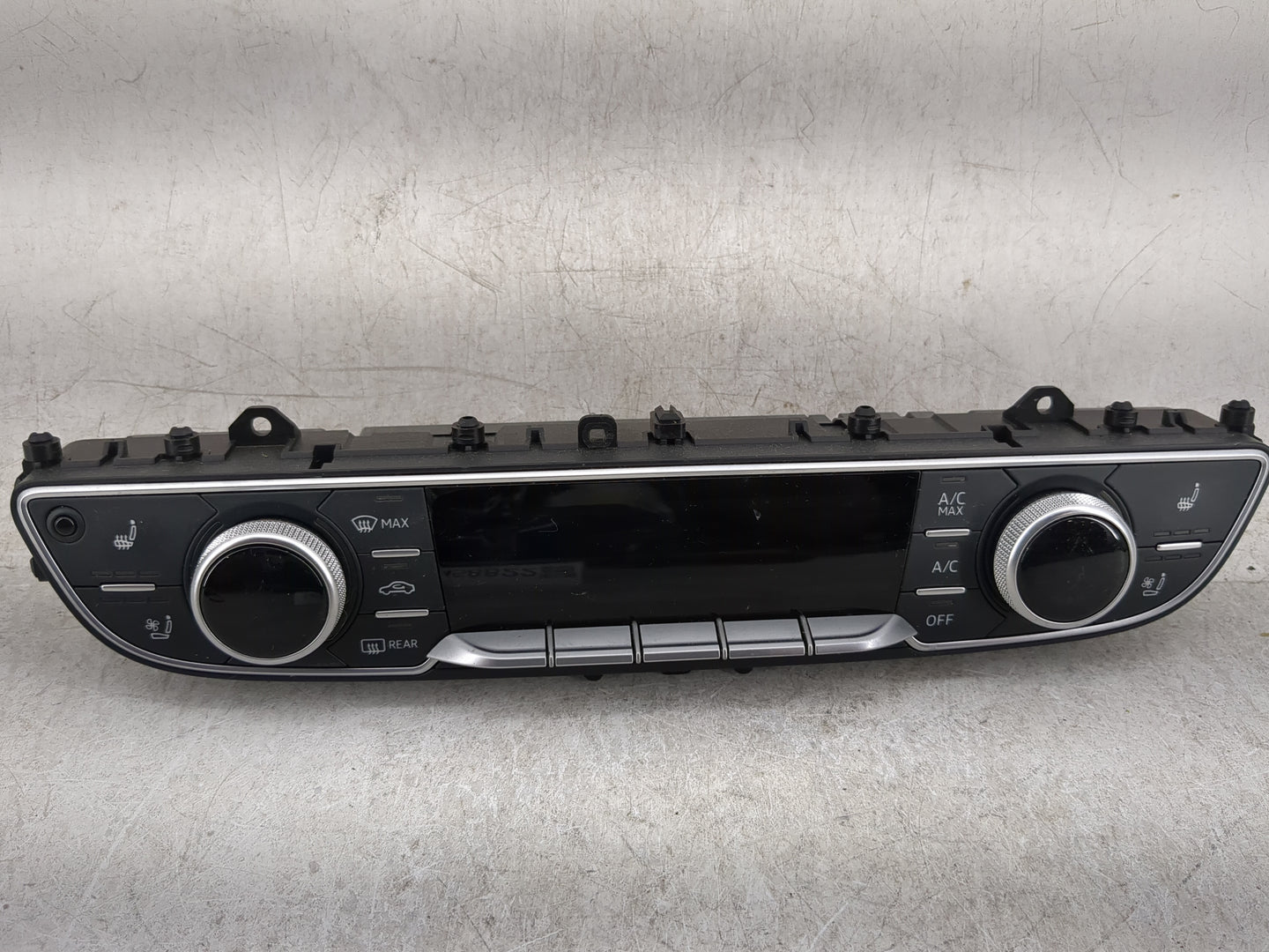 2017-2019 Audi Q7 Climate Control Module Temperature AC/Heater Replacement P/N:4M0820043AB Fits Fits 2017 2018 2019 OEM Used
