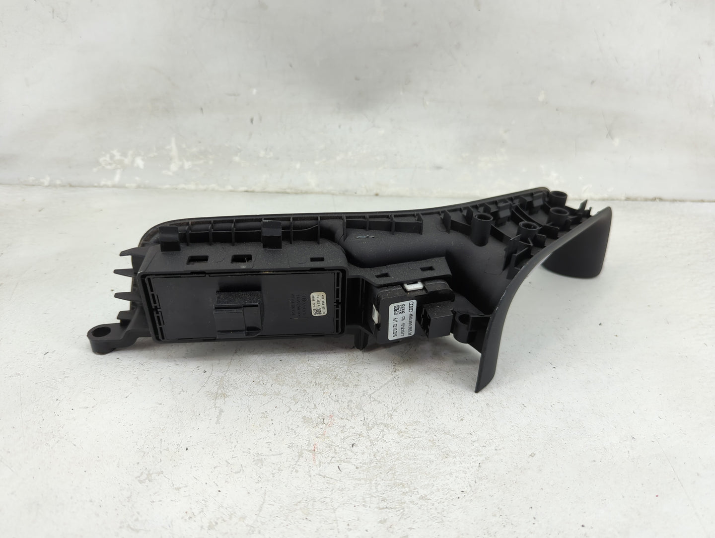 2017-2020 Audi Q7 Master Power Window Switch Replacement Driver Side Left P/N:4M0.959.565.M 4M0959565M Fits OEM Used Auto Pa