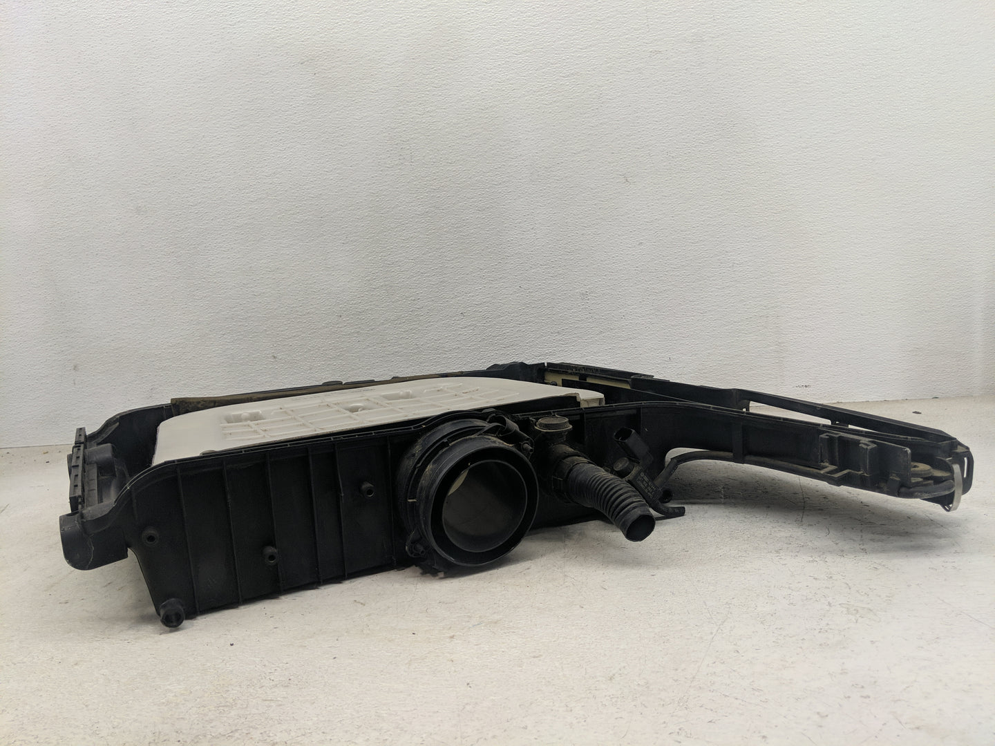 2017-2019 Audi Q7 Air Cleaner Intake-duct Hose Tube - Oemusedautoparts1.com