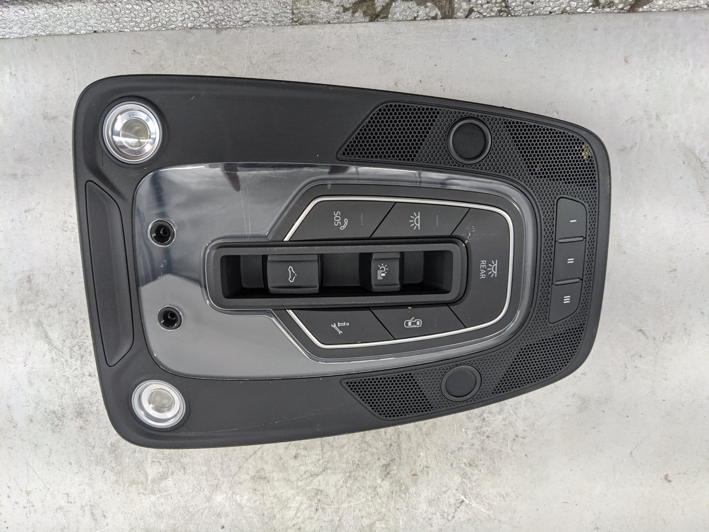 2017 Audi Q7 Overhead Console W/rear Climate Control - Oemusedautoparts1.com