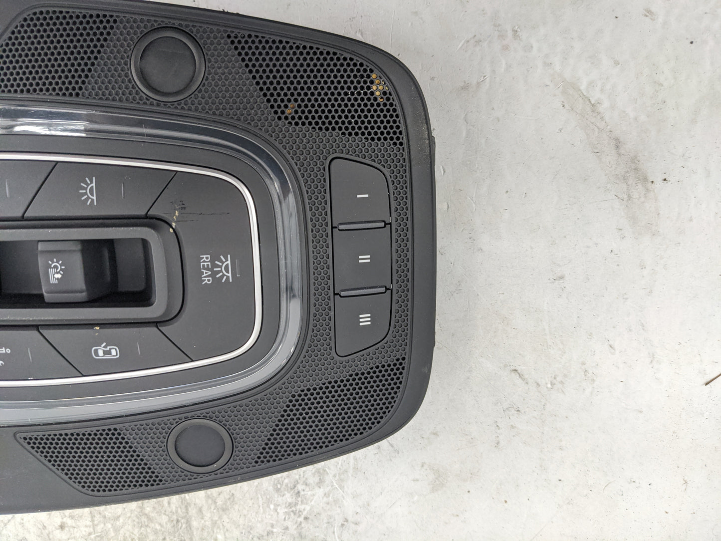 2017 Audi Q7 Overhead Console W/rear Climate Control - Oemusedautoparts1.com