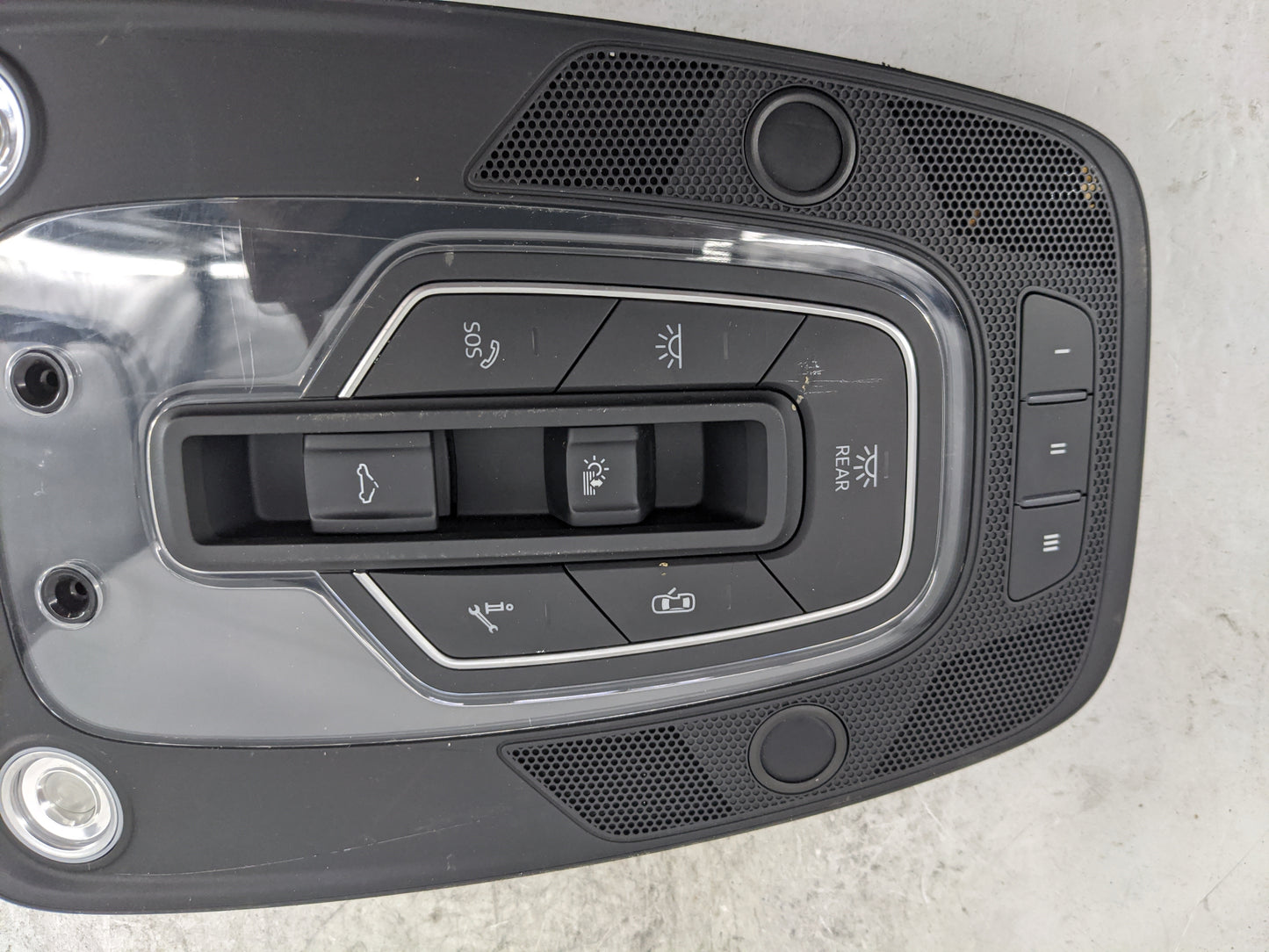 2017 Audi Q7 Overhead Console W/rear Climate Control - Oemusedautoparts1.com