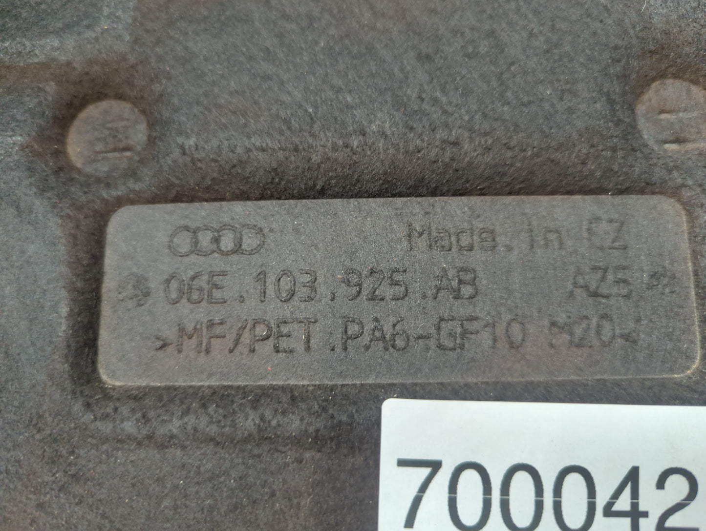 2017 Audi Q7 Engine Cover - Oemusedautoparts1.com