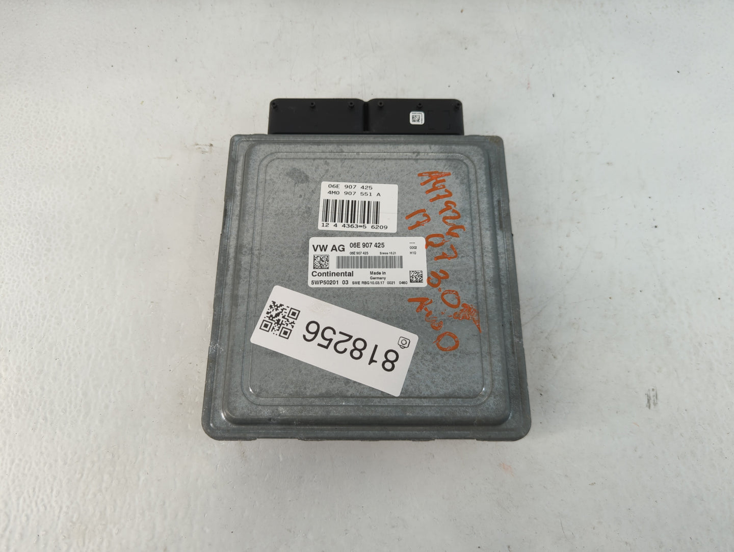 2017-2019 Audi Q7 PCM Engine Control Computer ECU ECM PCU OEM P/N:06E 907 425 Fits Fits 2017 2018 2019 OEM Used Auto Parts -