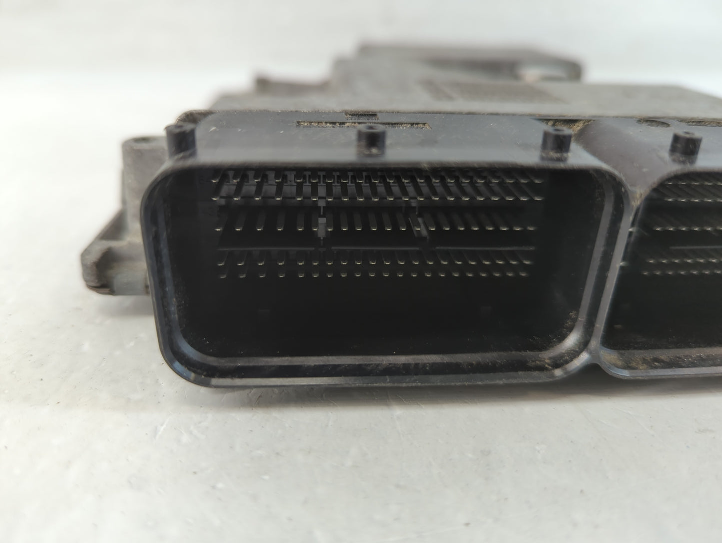 2017-2019 Audi Q7 PCM Engine Control Computer ECU ECM PCU OEM P/N:06E 907 425 Fits Fits 2017 2018 2019 OEM Used Auto Parts -
